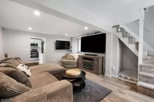 290 Schooleys Mountain Rd, Washington Township, NJ 07853 - Photo 6
