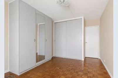 2 Horizon Road, Fort Lee, NJ 07024 - Photo 18