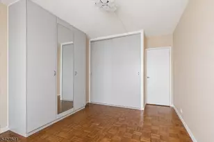 2 Horizon Rd, Fort Lee, NJ 07024 - Photo 18
