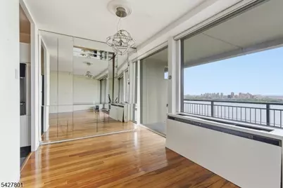 2 Horizon Road, Fort Lee, NJ 07024 - Photo 8