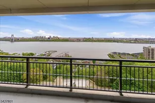 2 Horizon Rd, Fort Lee, NJ 07024 - Photo 22