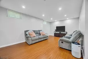 109 Bond St, Bridgewater, NJ 08807 - Photo 30