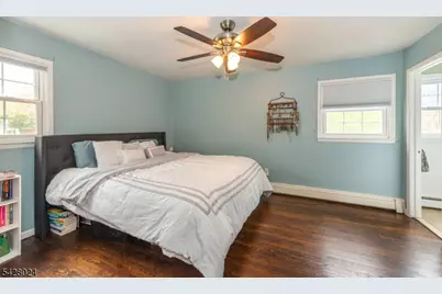 15 Windsor Dr, Jefferson Township, NJ 07438 - Photo 14