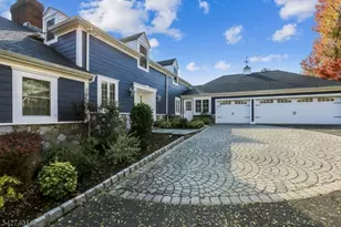 1008 Mary Allen Ln, Mountainside, NJ 07092 - Photo 2