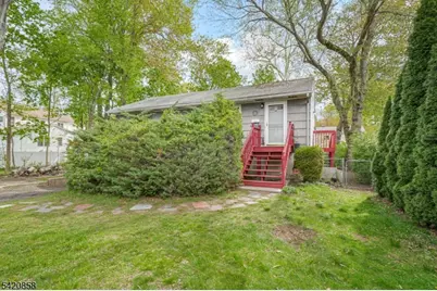 48 Prospect Rd, Parsippany, NJ 07054 - Photo 1