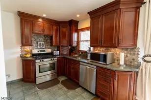 93 Brighton Rd, Clifton, NJ 07012 - Photo 10