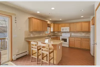14 E Shore Dr, Hampton Township, NJ 07860 - Photo 8