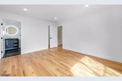 270 Lafayette Ave #2, Lyndhurst Township, NJ 07071 - Photo 6