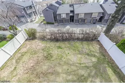 270 Lafayette Ave #2, Lyndhurst Township, NJ 07071 - Photo 8