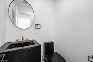 270 Lafayette Ave, Lyndhurst Township, NJ 07071 - Photo 14