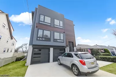 270 Lafayette Ave #2, Lyndhurst Township, NJ 07071 - Photo 1