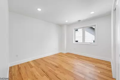 270 Lafayette Ave #2, Lyndhurst Township, NJ 07071 - Photo 12