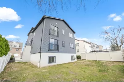 270 Lafayette Ave #2, Lyndhurst Township, NJ 07071 - Photo 30
