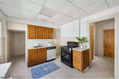 70 Orange Rd, Montclair Twp., NJ 07042 - Photo 18