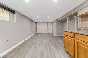119 Edgewood Rd, Linden, NJ 07036 - Photo 18