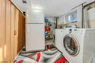 119 Edgewood Rd, Linden, NJ 07036 - Photo 22