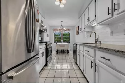 27 Manor Dr, Hillsborough Township, NJ 08844 - Photo 12