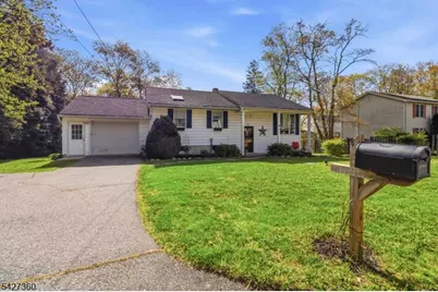 23 Hancock Dr, West Milford, NJ 07480 - Photo 2