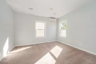 51 Cedar Ave, Montclair, NJ 07042 - Photo 10