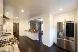51 Cedar Ave, Montclair, NJ 07042 - Photo 8