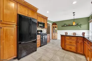 319 New Amwell Rd, Hillsborough Township, NJ 08844 - Photo 8