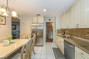 53 N Hillside Ave, Roxbury Township, NJ 07847 - Photo 10