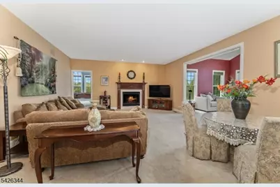 22 Patrick Henry Pl, Raritan Township, NJ 08551 - Photo 10