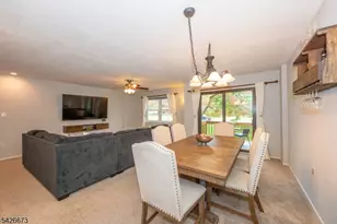 1092 Robin Rd, Hillsborough Township, NJ 08844 - Photo 10