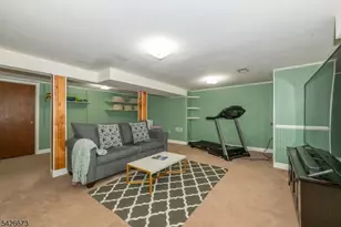 1092 Robin Rd, Hillsborough Township, NJ 08844 - Photo 36
