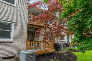 1092 Robin Rd, Hillsborough Township, NJ 08844 - Photo 40