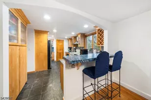 615 Lincoln Park, Cranford Township, NJ 07016 - Photo 4