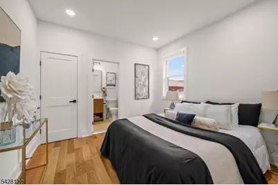 10 Marilyn Pl, Clifton, NJ 07011 - Photo 16