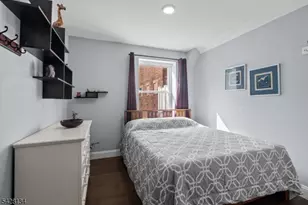 267 S 10th St, Newark, NJ 07103 - Photo 32