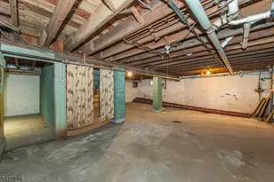 35 Eyland Ave, Roxbury Township, NJ 07876 - Photo 32