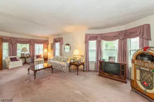 35 Eyland Ave, Roxbury Township, NJ 07876 - Photo 8