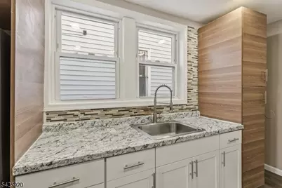 11 Tichenor Ter, Irvington, NJ 07111 - Photo 12