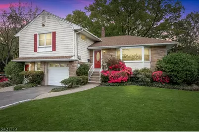 389 Walnut Ave, Cranford Township, NJ 07016 - Photo 1
