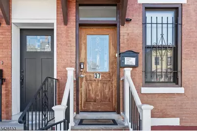 37 Emmet St, Newark, NJ 07114 - Photo 2