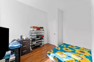 37 Emmet St, Newark, NJ 07114 - Photo 4
