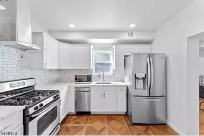 37 Emmet St, Newark, NJ 07114 - Photo 14