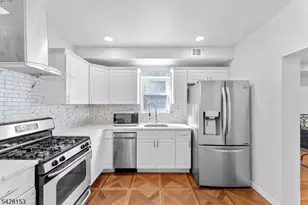 37 Emmet St, Newark, NJ 07114 - Photo 14