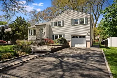 7 Rutgers St, West Orange Township, NJ 07052 - Photo 2