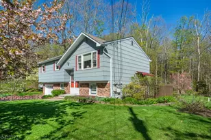 57 Lounsberry Hollow Rd, Vernon, NJ 07461 - Photo 6