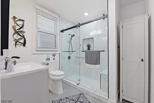 813 20th St, Union City, NJ 07087 - Photo 8