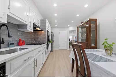 813 20th St, Union City, NJ 07087 - Photo 16