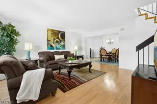 44 Tisbury Ct, Scotch Plains Township, NJ 07076 - Photo 10