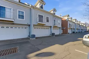 44 Prospect St, East Orange, NJ 07017 - Photo 20