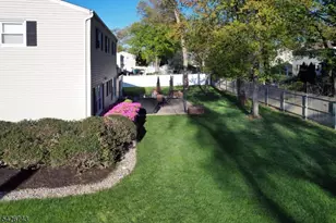 25 Debbie Ct, Wayne, NJ 07470 - Photo 26