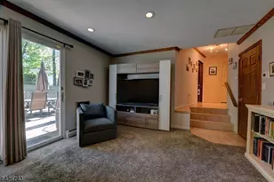 25 Debbie Ct, Wayne, NJ 07470 - Photo 14