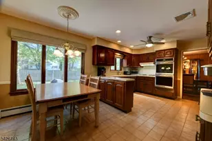 25 Debbie Ct, Wayne, NJ 07470 - Photo 10